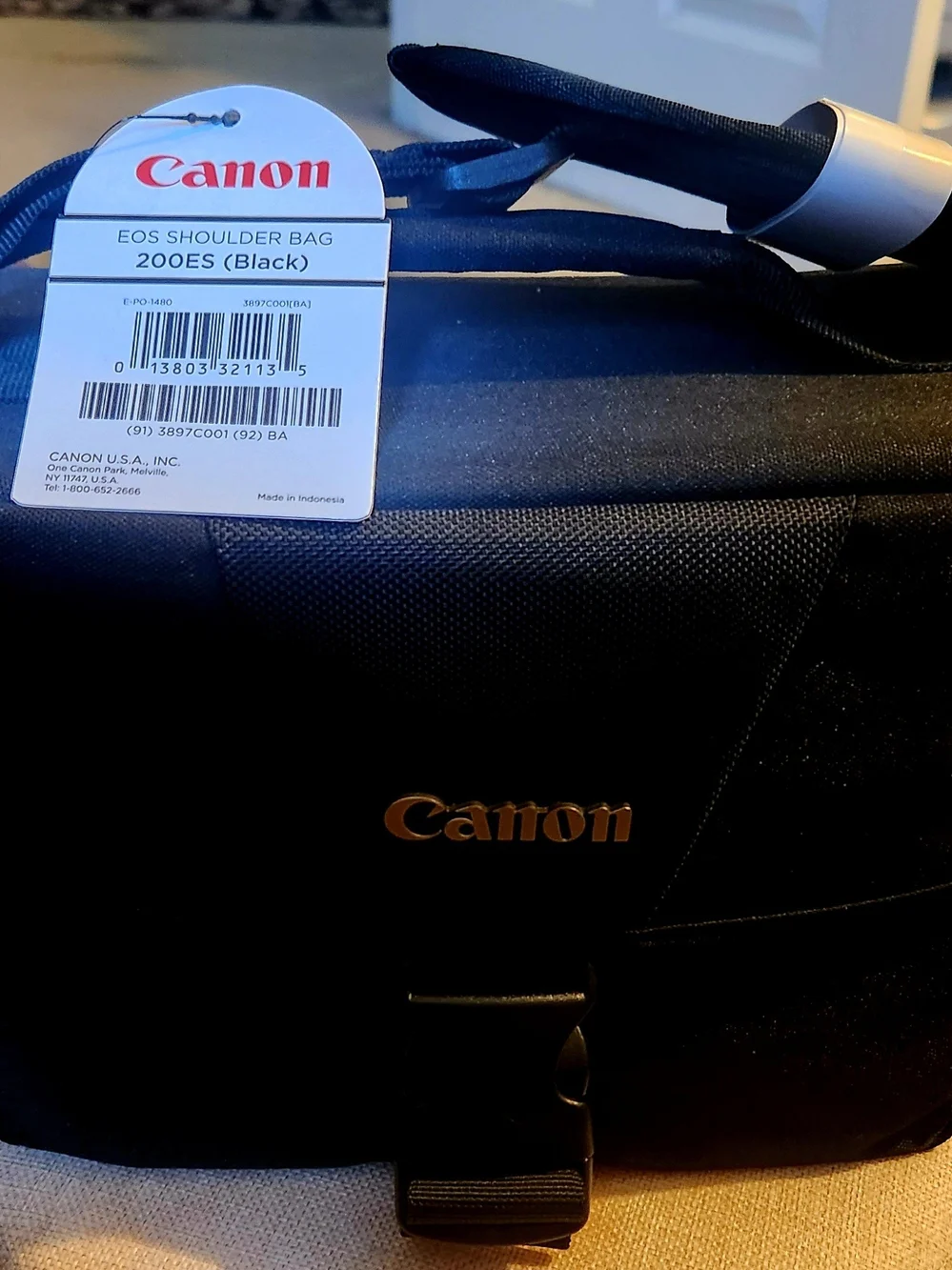 Canon EOS Shoulder Bag 200ES in Black